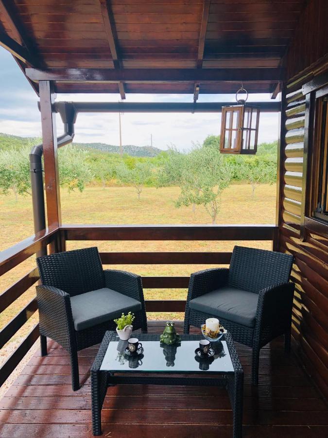 Holiday home Robinson House Orkula In The Heart Of Olive's Yard *