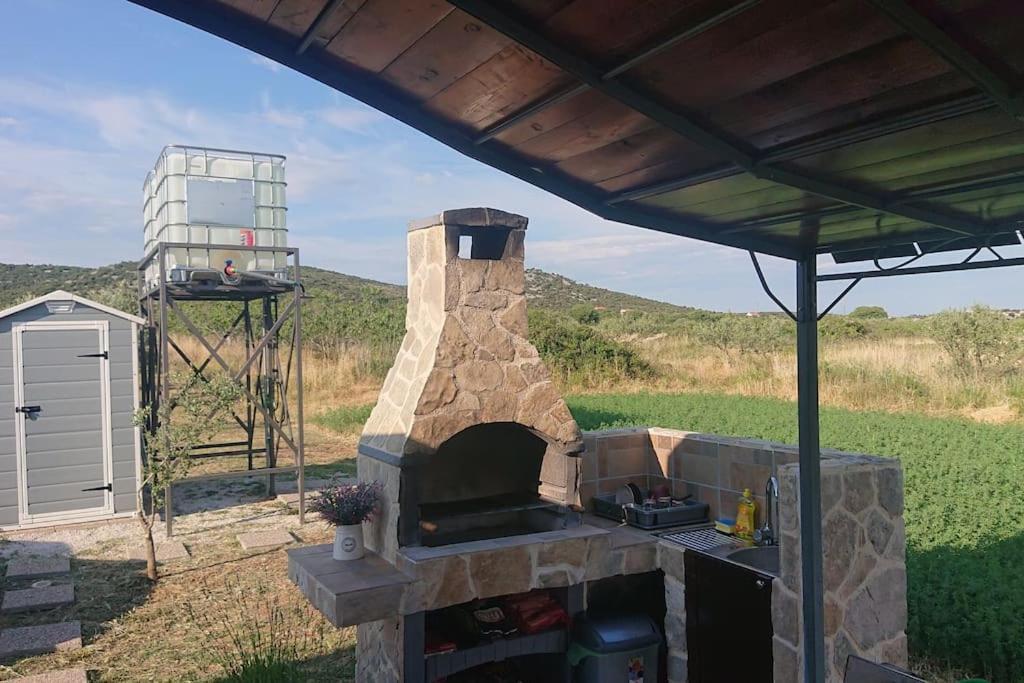 Robinson House Orkula In The Heart Of Olive's Yard Holiday home *
